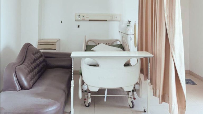 Foto kamar VIP RS Karya Medika I